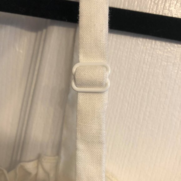 Aritzia White Crop Top - Picture 5 of 6